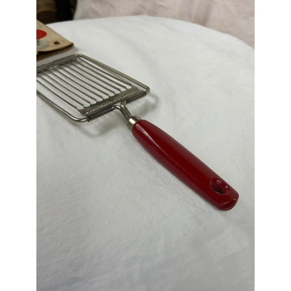 Vintage Ekco Miracle Tomato Slicer Red Handle T-6321P Kitchen Tool with Box